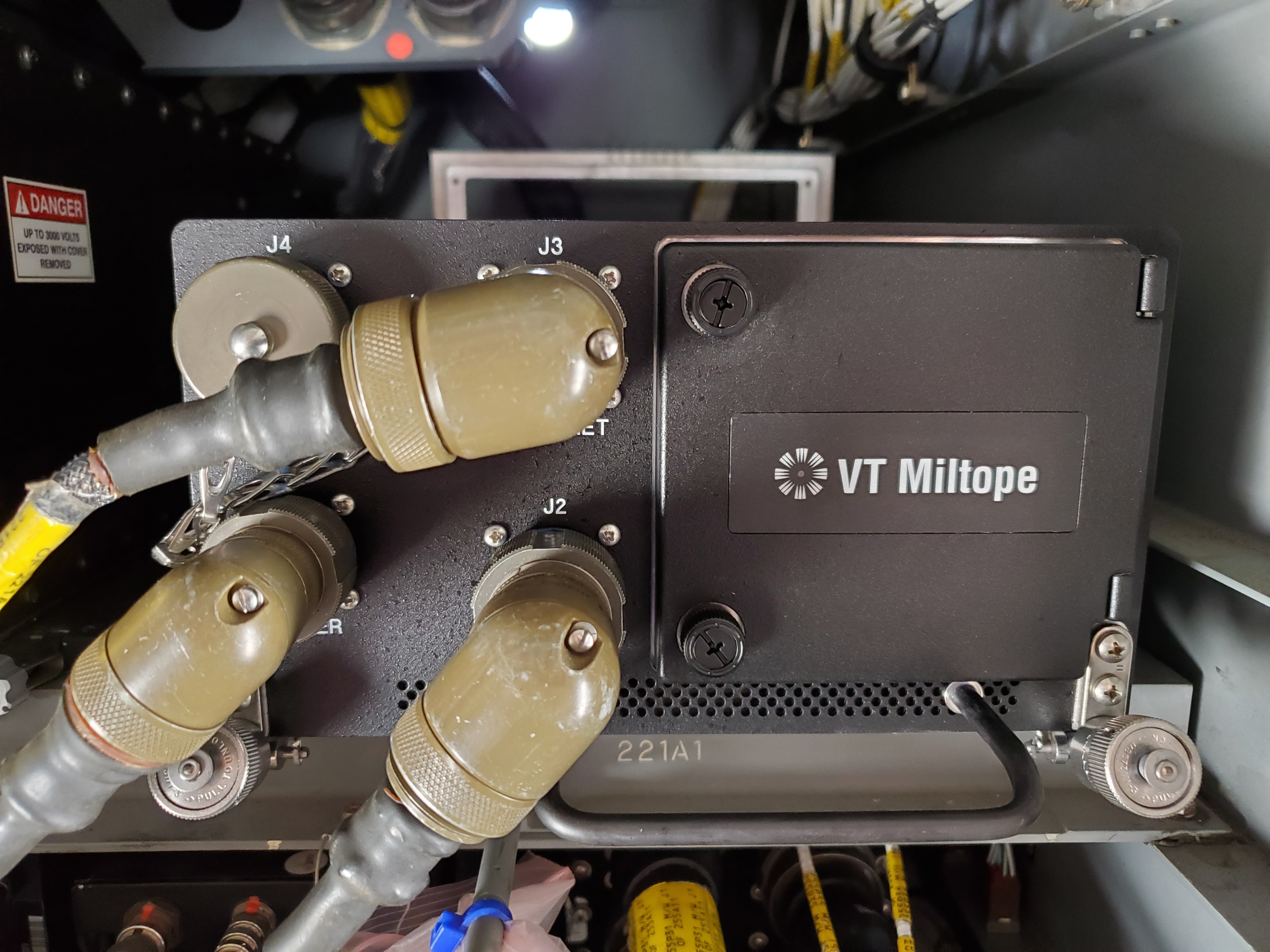 Make sure dust cap’s installed on MMS-II J4 connector when placed in avionics closet